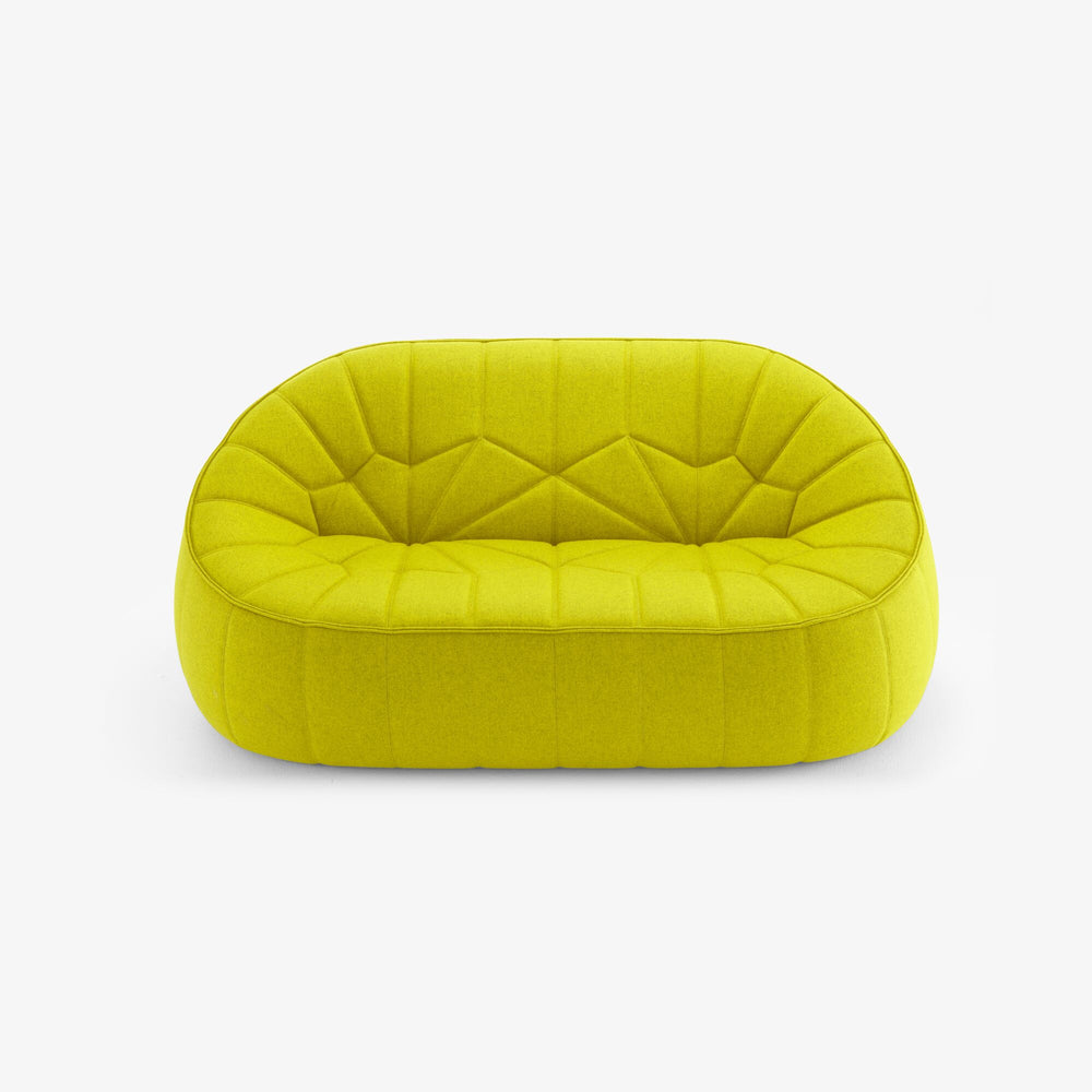 Sofa Ottoman Small Settee — Ligne Roset, tapicerka w tkaninie żółto-zielonej, widok z przodu