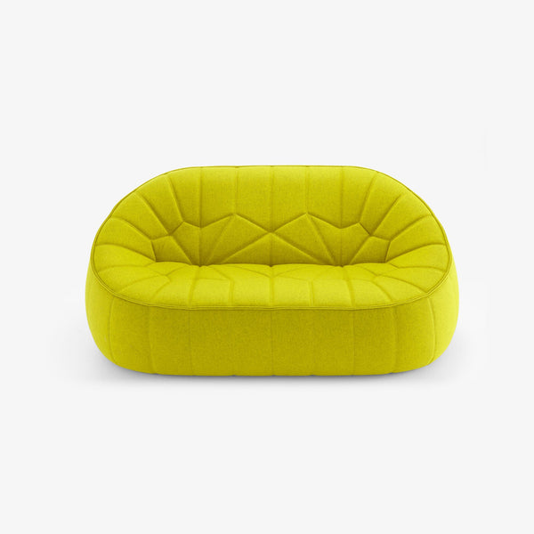 Sofa Ottoman Small Settee — Ligne Roset, tapicerka w tkaninie żółto-zielonej, widok z przodu
