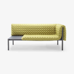 Sofa Ruché 1-ramienna lewa — Ligne Roset, tapicerka pikowana w kolorze limonkowym, widok z przodu
