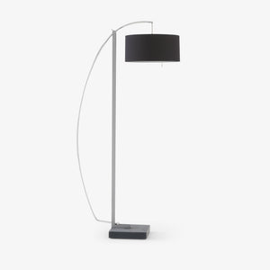 Lampa podłogowa Mama — Ligne Roset, łuk metalowy, abażur czarny, widok z przodu