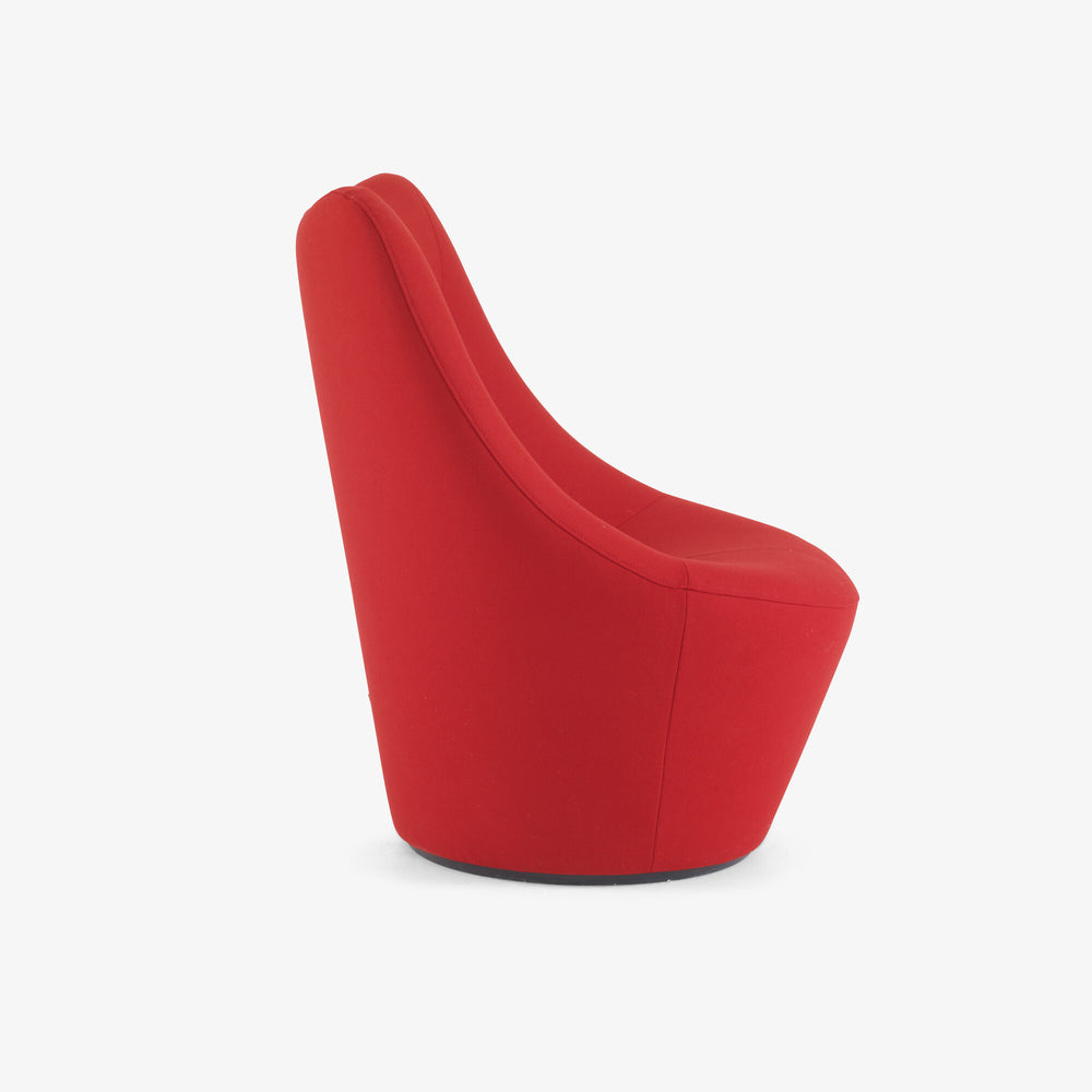 Fotel Anda High Back — Ligne Roset, tapicerka w kolorze czerwonym, widok z przodu