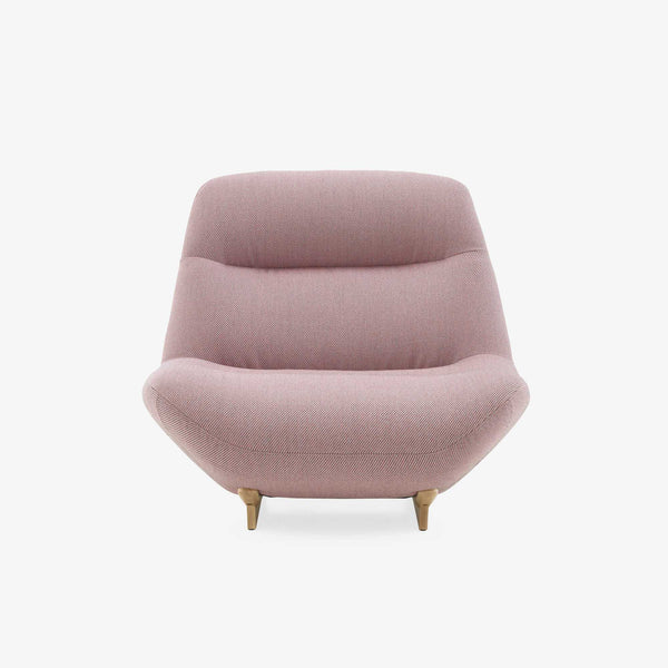 Fotel Manarola — Ligne Roset, tapicerka w tkaninie pudrowy róż, widok z przodu