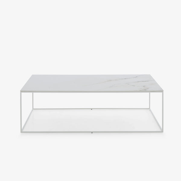 Stolik kawowy Space — Ligne Roset, blat marmurowy, konstrukcja metalowa, widok z przodu