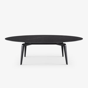 Stół Odessa Oval — Ligne Roset, blat owalny czarny marmur, nogi drewniane czarne, widok z przodu