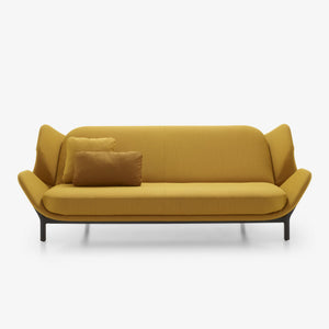 Sofa Clam — Ligne Roset, tapicerka żółta tkanina, widok z przodu