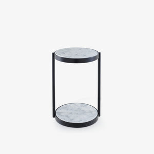 Stolik pomocniczy Sospir — Ligne Roset, blaty marmurowe, rama metalowa czarna, widok z przodu