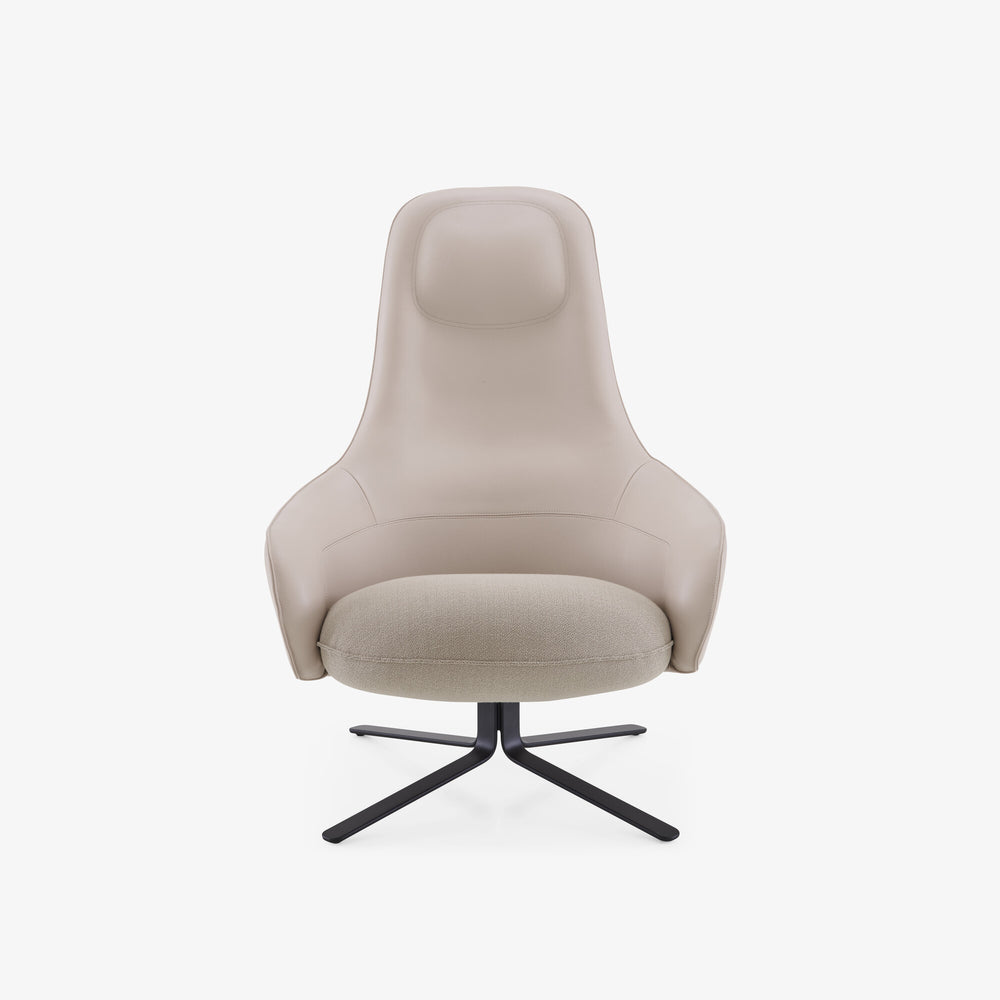 Fotel Moa — Ligne Roset, tapicerka beżowa, wysokie oparcie, widok z przodu