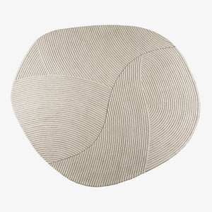 Dywan Kyushu — Ligne Roset, wzór geometryczny z linii, widok z góry