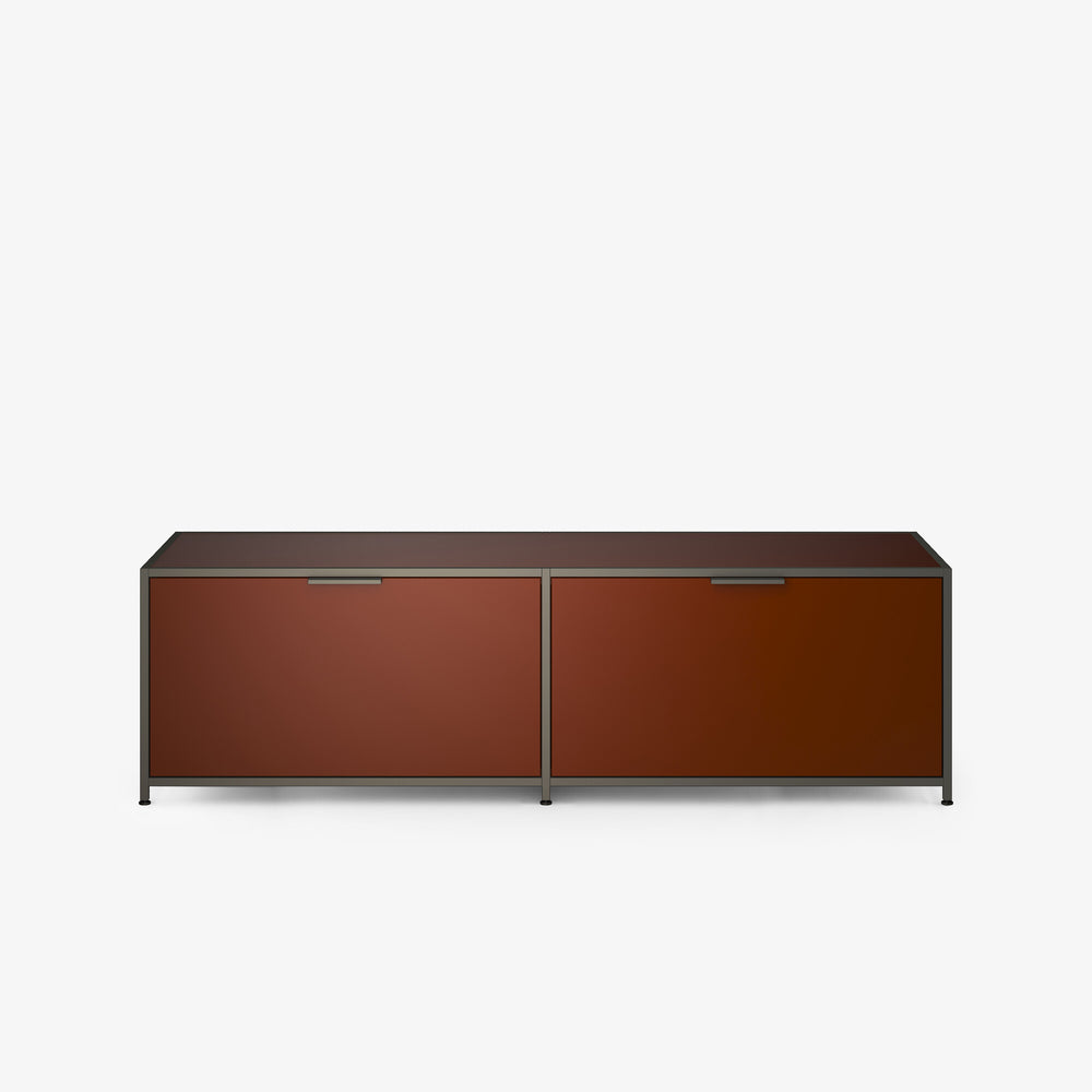 Szafka RTV Dita — Ligne Roset, dwie klapy, rama metalowa, widok z przodu