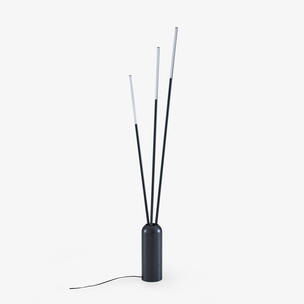 Lampa podłogowa Bambu — Ligne Roset, trzy pręty z czarnymi i przezroczystymi segmentami, podstawa cylindryczna