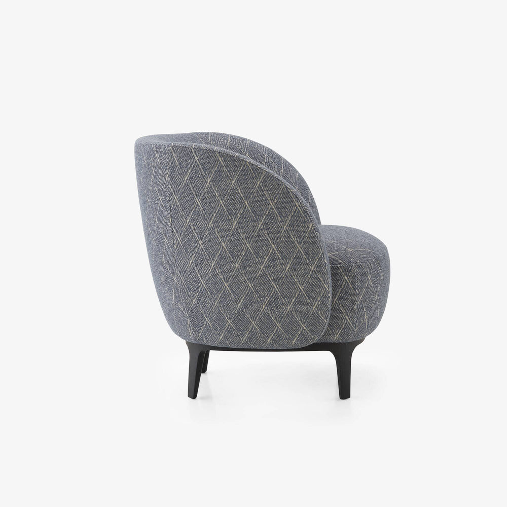 Fotel Soufflot — Ligne Roset, tapicerka w tkaninie z wzorem, widok z przodu
