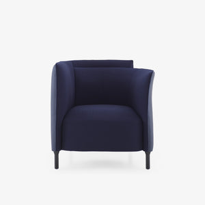 Fotel Hémicycle — Ligne Roset, tapicerka w tkaninie granatowej, widok z przodu