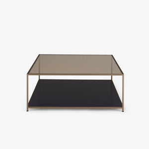 Stolik kawowy Dita — Ligne Roset, rama metalowa, blat szklany, półka czarna, widok z przodu