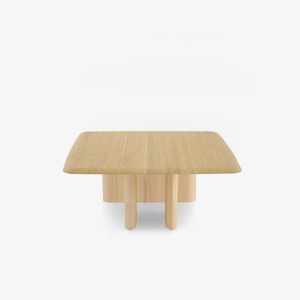 Stolik kawowy Lauze — Ligne Roset, blat drewniany, nogi cylindryczne, widok perspektywiczny