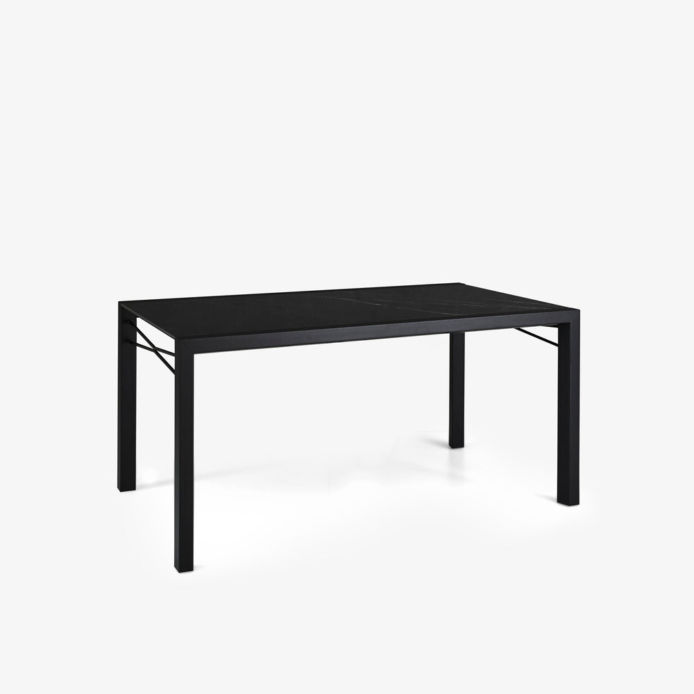 Stół rozkładany Extensia — Ligne Roset, blat ceramiczny czarny, widok z przodu