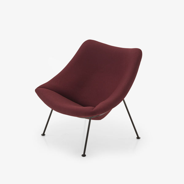 Oyster — widok boczny, kształt ergonomiczny, nogi metalowe