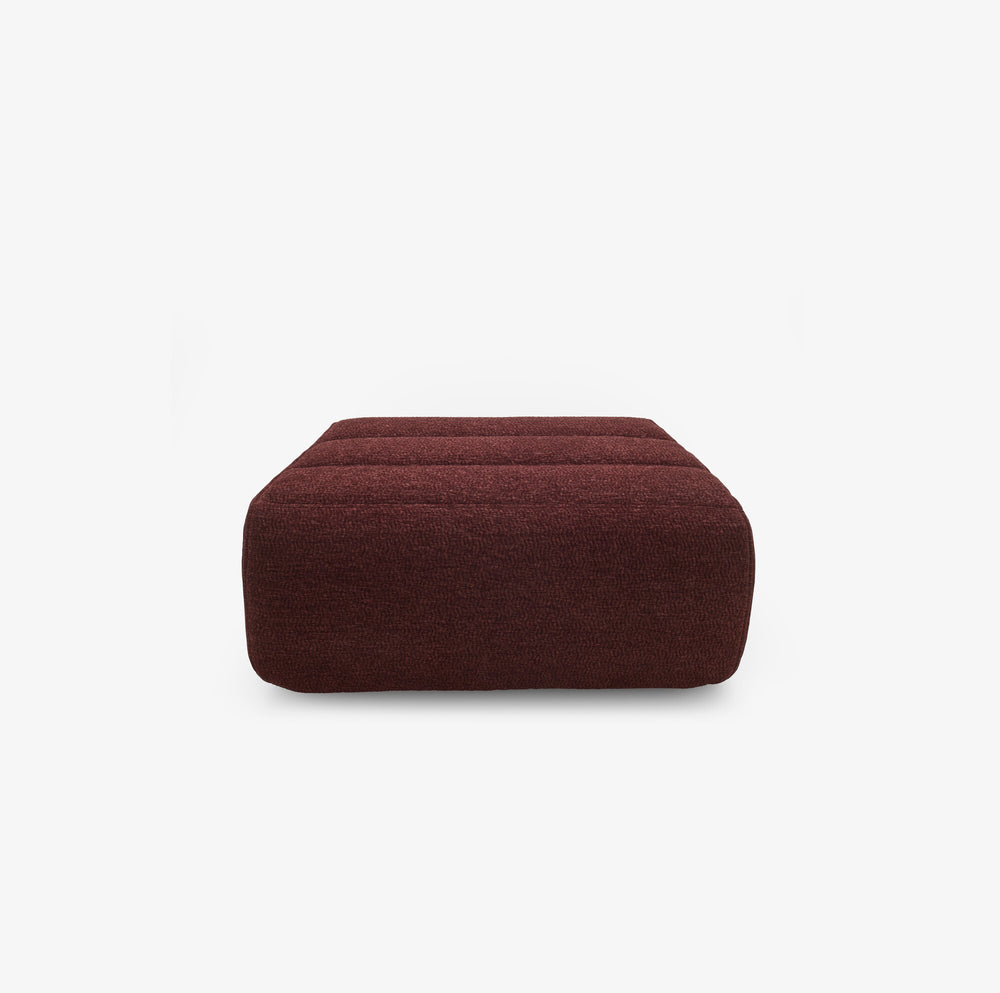 Podnóżek Saparella — Ligne Roset, tapicerka w tkaninie burgundowej, widok z przodu
