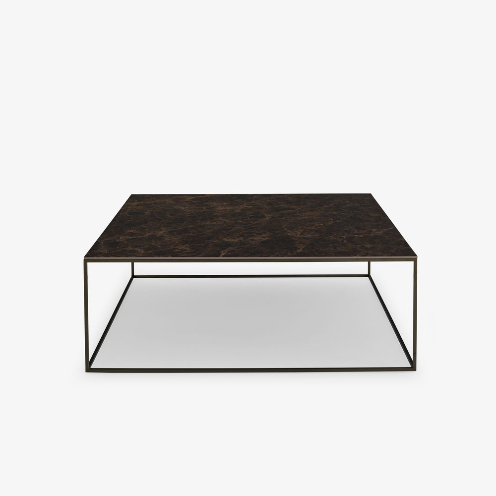Stolik kawowy Space Large — Ligne Roset, blat marmurowy, konstrukcja metalowa, widok z przodu