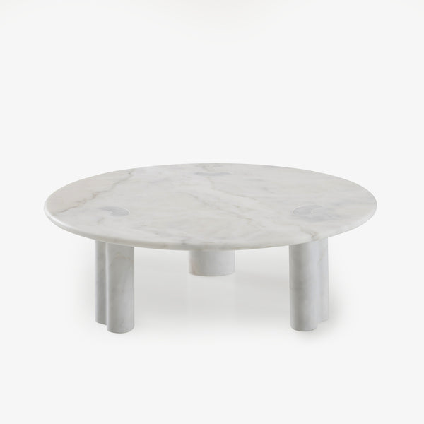 Stolik kawowy Peanut — Ligne Roset, blat marmurowy, nogi cylindryczne, widok z przodu