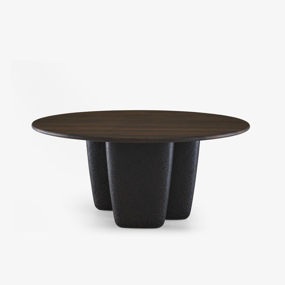 Stół Camma — Ligne Roset, blat drewniany, nogi w kształcie cylindrów, widok z przodu