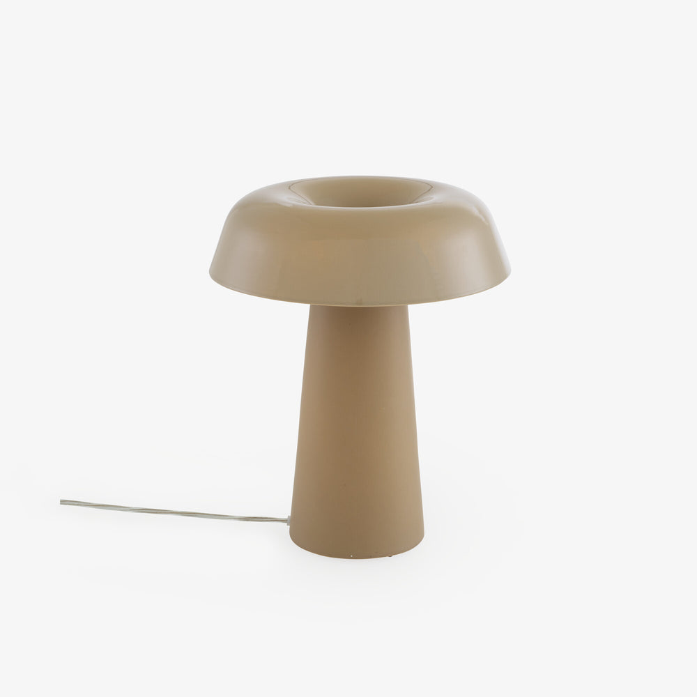 Lampa stołowa Shiitake — Ligne Roset, kształt grzybka, kolor beżowy, widok z przodu