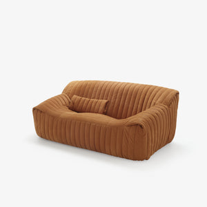 Ligne Roset Sandra – sofa 2‑osobowa z poduszką lędźwiową