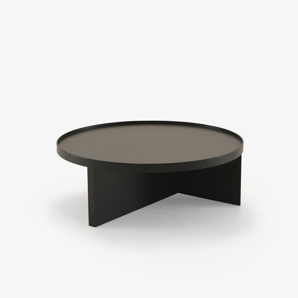 Stolik kawowy Rumaki — Ligne Roset, blat okrągły, nogi w konfiguracji krzyżowej, widok z przodu