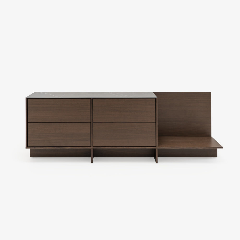 Komoda Scene — Ligne Roset, drewno wenge, blat czarny marmur, widok z przodu
