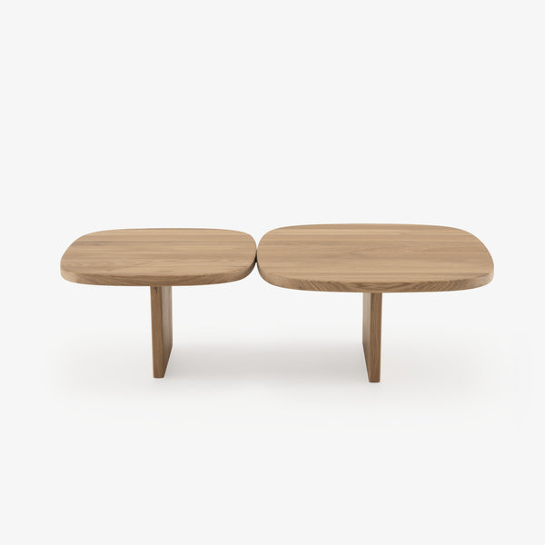 Stolik kawowy Nénufar — Ligne Roset, blaty drewno naturalne, nogi drewniane, widok z przodu