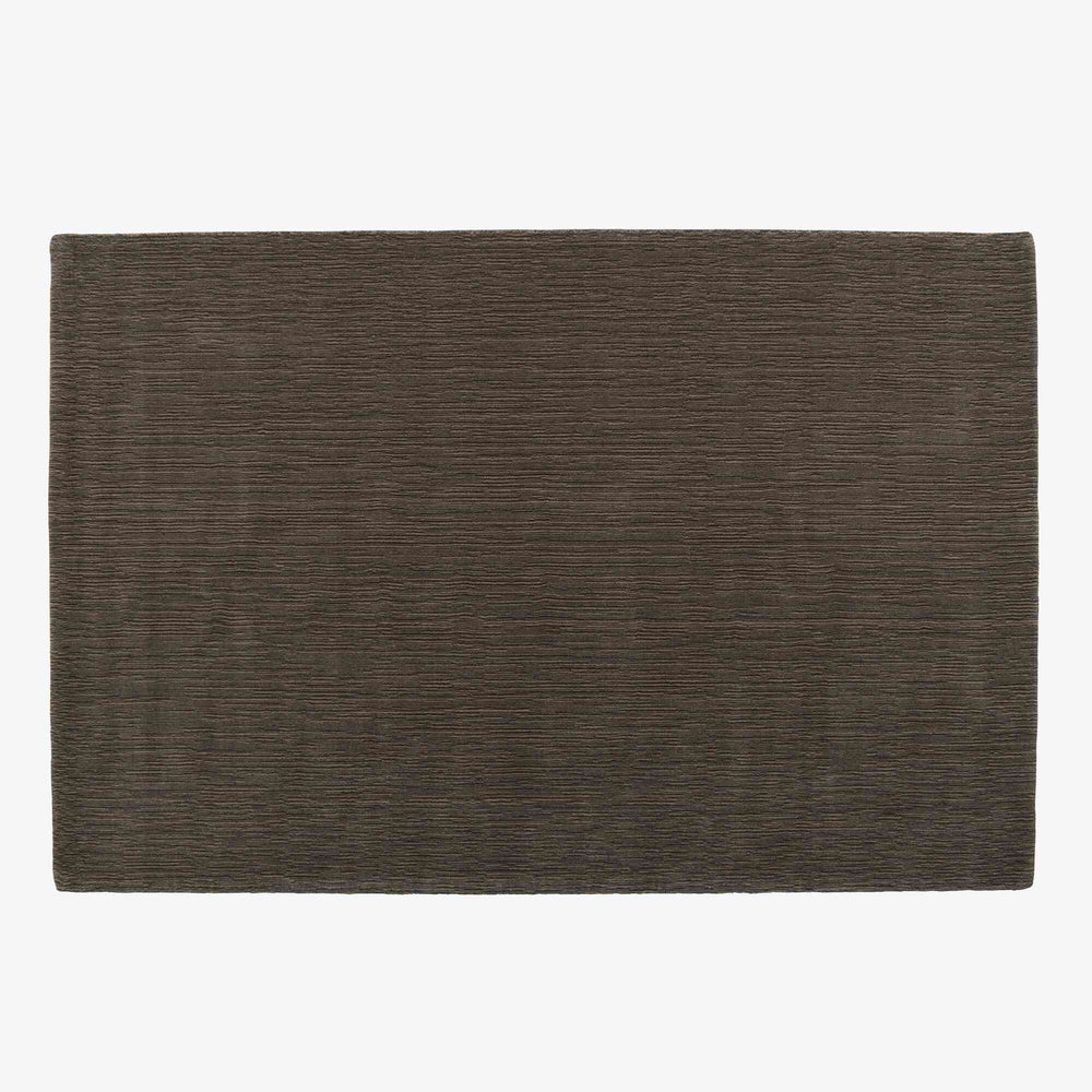 Dywan Kruger — Ligne Roset, tkanina w kolorze taupe, widok z przodu