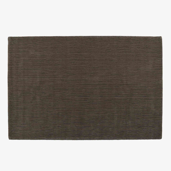Dywan Kruger — Ligne Roset, tkanina w kolorze taupe, widok z przodu