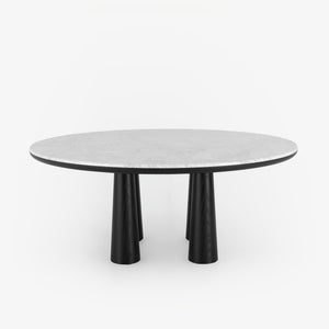 Stół Hashira — Ligne Roset, blat marmur Carrara, nogi jesion czarny, widok z przodu