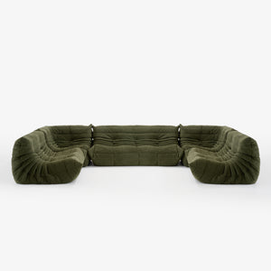 Sofa Togo — Ligne Roset, konfiguracja symetryczna, tapicerka welur w kolorze khaki, widok z góry