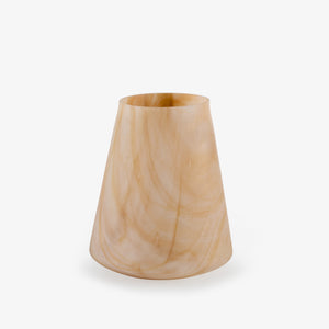 Wazon Alba — Ligne Roset, onyx z marmurowym wzorem, widok z przodu
