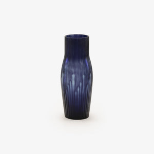 Wazon Purple Rain Large — Ligne Roset, szkło w kolorze granatowym, widok z przodu