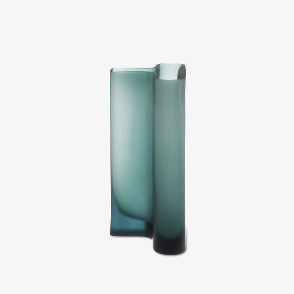 T grey blue large — widok boczny, przejście koloru z jasnego turkusu do ciemnego