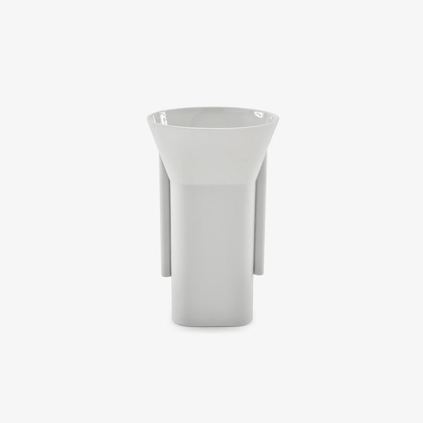 Wazon Tikal — Ligne Roset, biały ceramiczny, widok z przodu