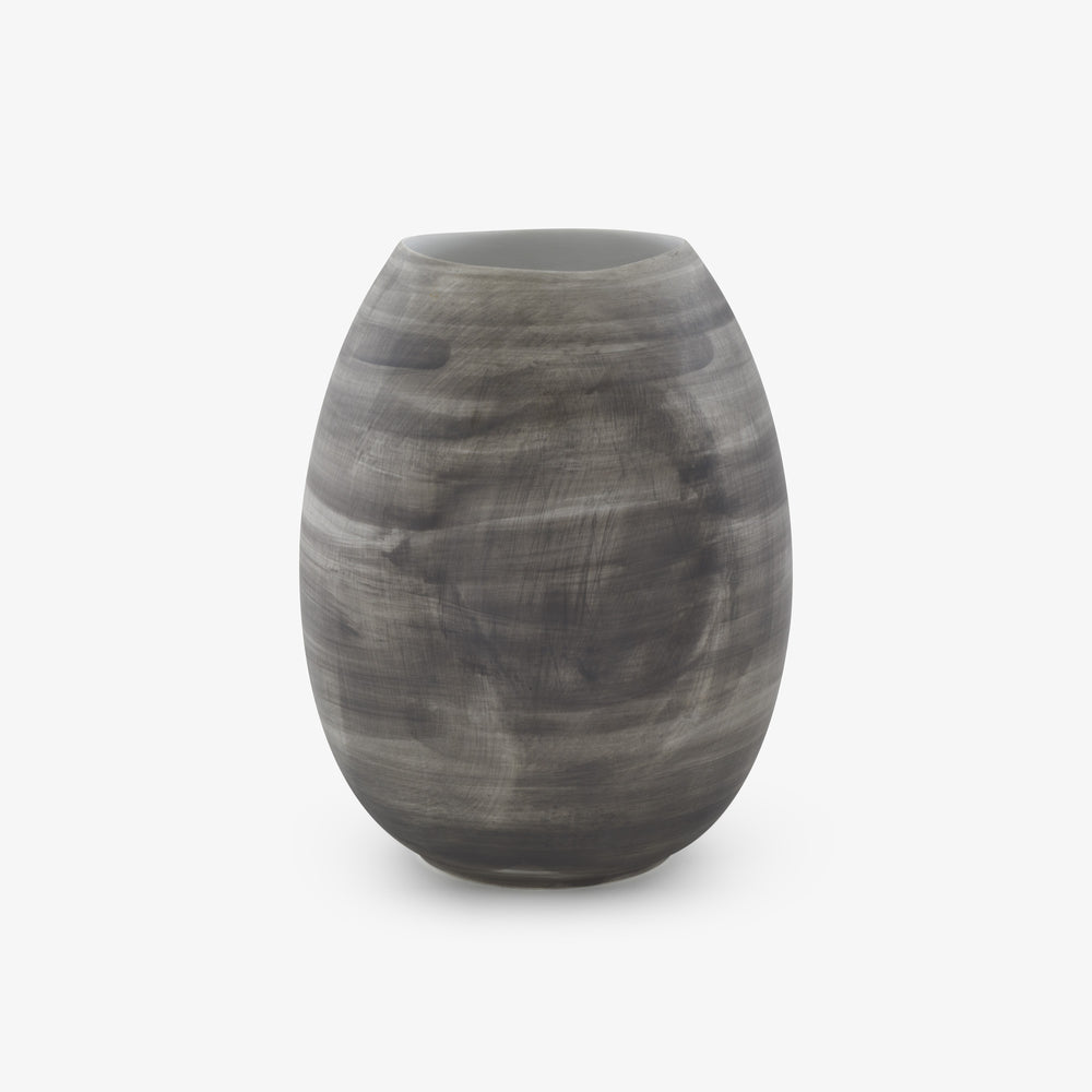 Wazon Pression — Ligne Roset, ceramika w kolorze szarym, widok z przodu