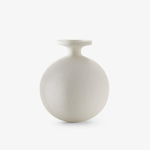 Wazon Lundi 22/02 Large — Ligne Roset, ceramika w kolorze białym, widok z przodu
