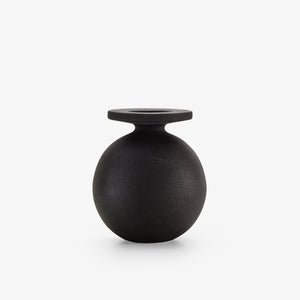 Wazon Lundi 22/02 — Ligne Roset, forma kulista, ceramika czarna, widok z przodu