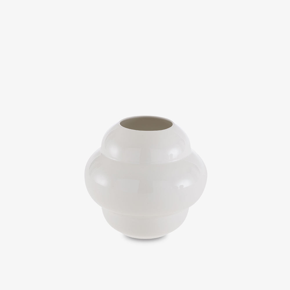 Wazon Propolis small — Ligne Roset, ceramika biała, kształt organiczny, widok z przodu