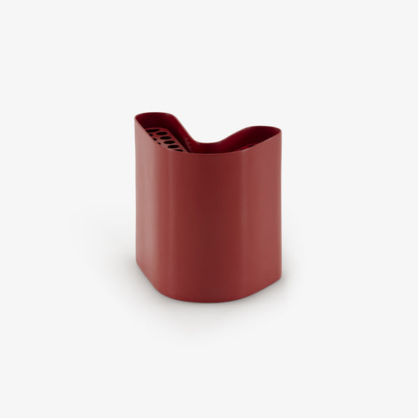 Wazon Architectural Large — Ligne Roset, forma cylindryczna w kolorze bordowym, widok z przodu