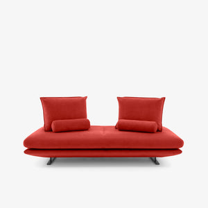 Sofa Prado Medium — Ligne Roset, tapicerka w tkaninie czerwonej, widok z przodu