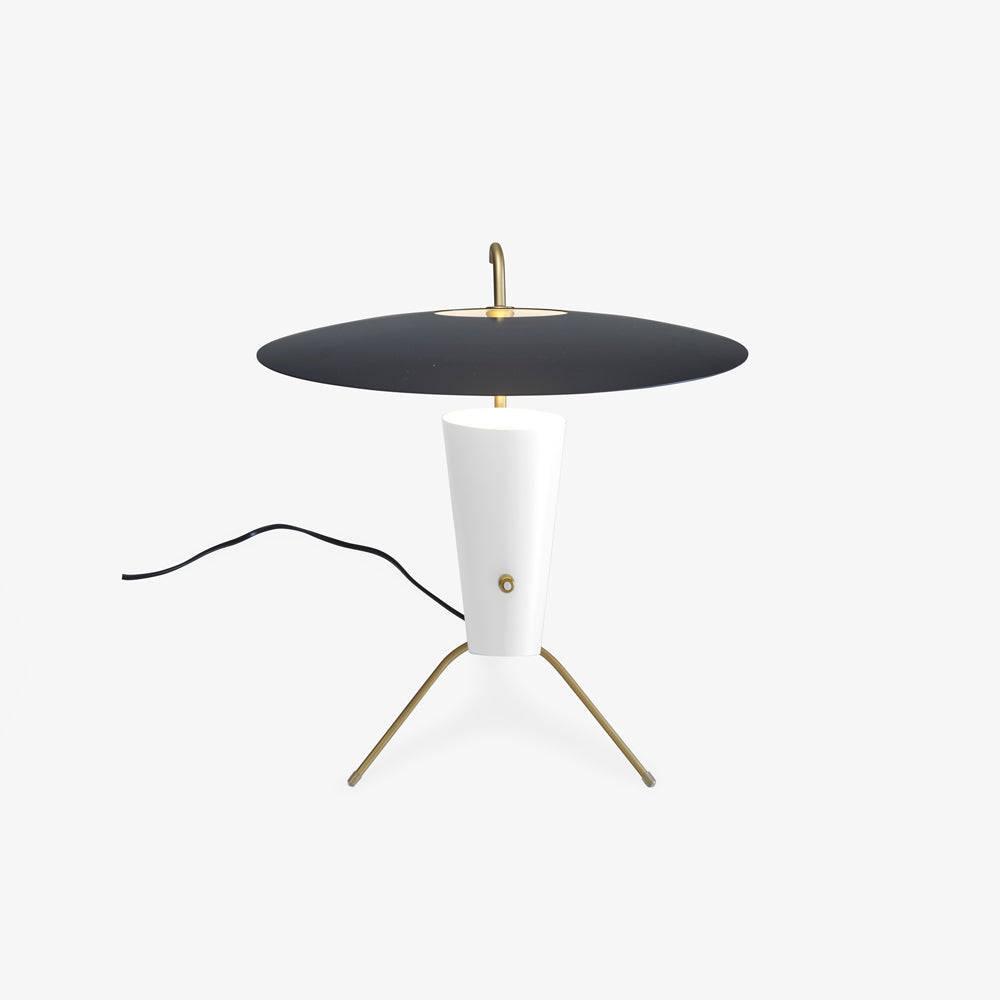 Lampa stołowa G24 — Ligne Roset, blat czarny, nogi metalowe, widok z przodu