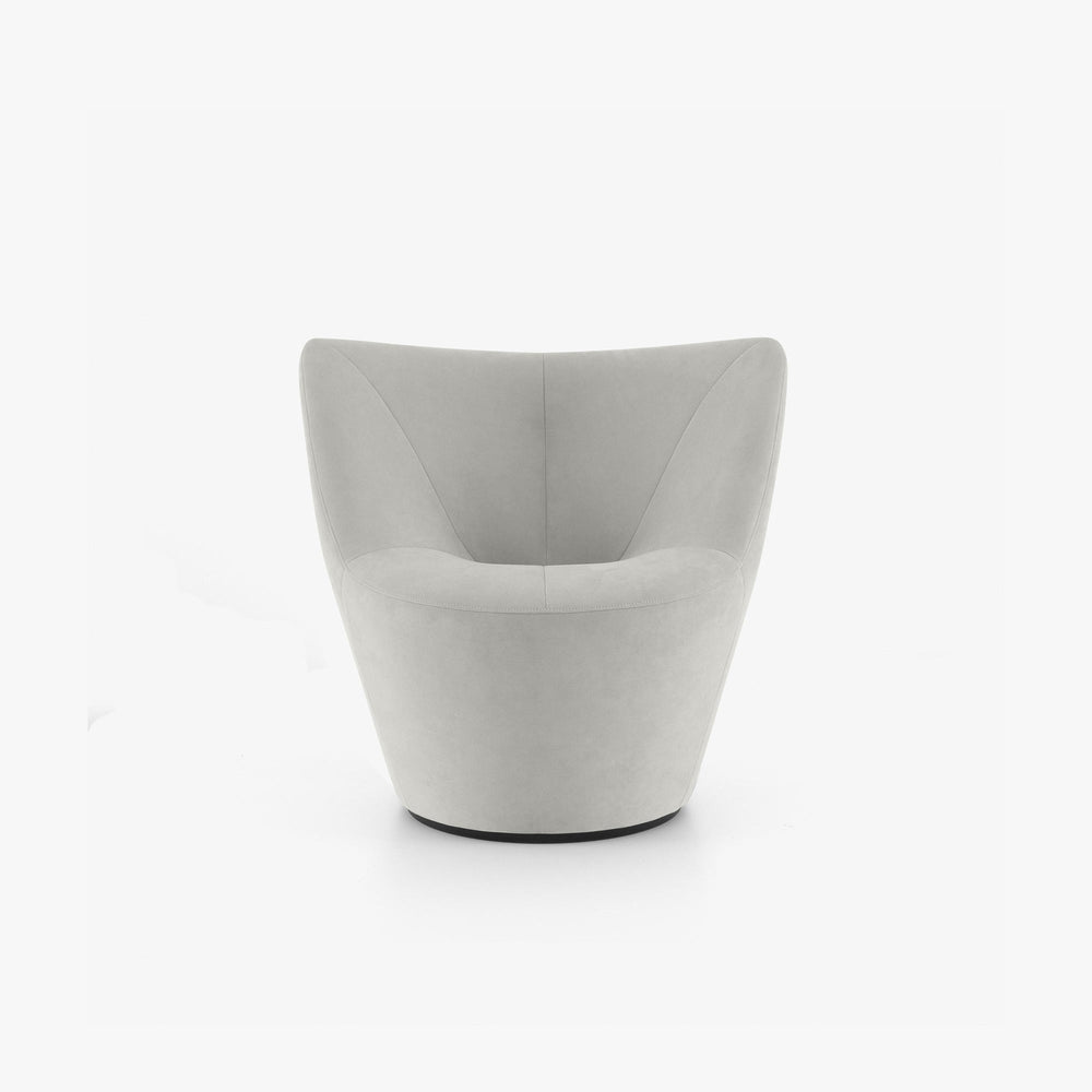 Fotel Anda — Ligne Roset, tapicerka jasna tkanina, widok z przodu