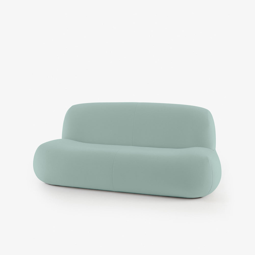 Sofa Pukka Medium — Ligne Roset, tapicerka miętowa, widok z przodu
