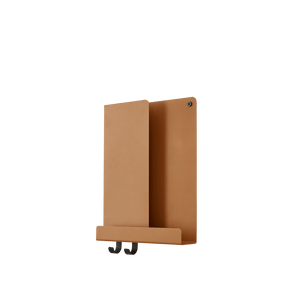 Folded 29,5 x 40 cm
