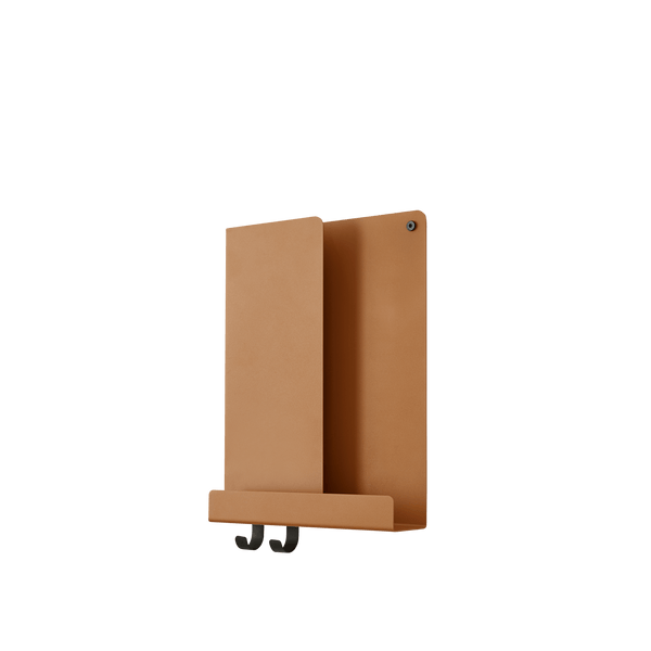 Folded 29,5 x 40 cm