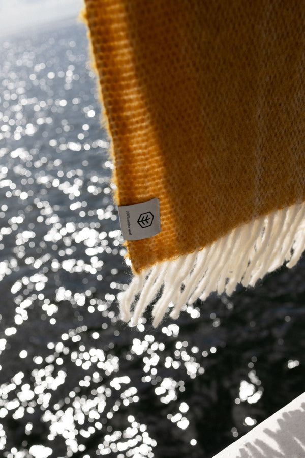 MERI blanket / Saffron Tamo