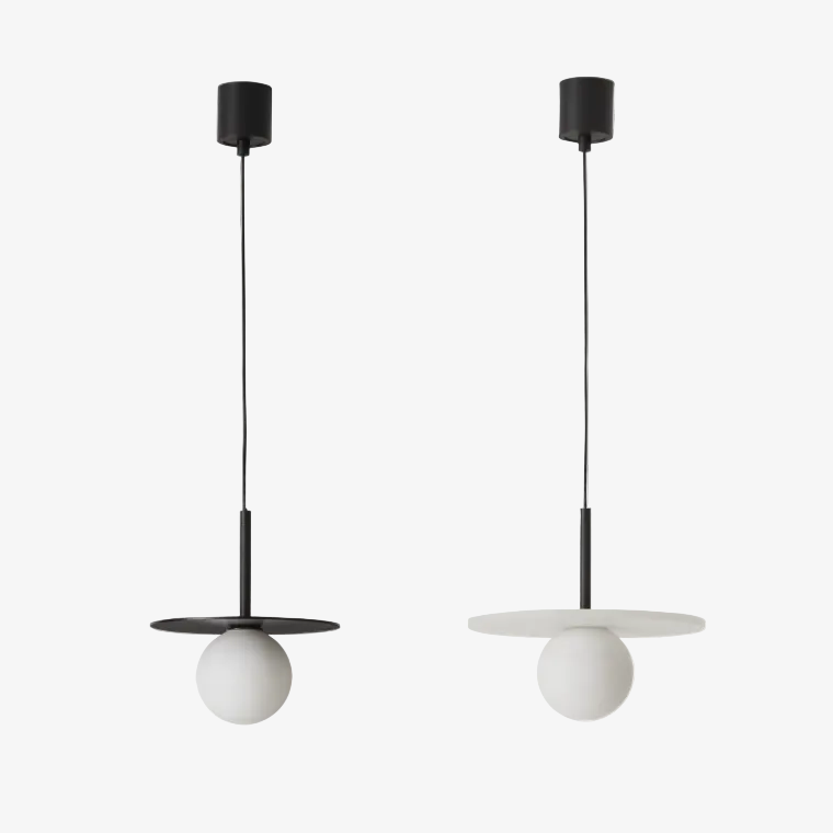 Lampa wisząca Miro — Aromas Del Campo, dwie wersje kolorystyczne z kulą i talerzykiem, widok frontowy
